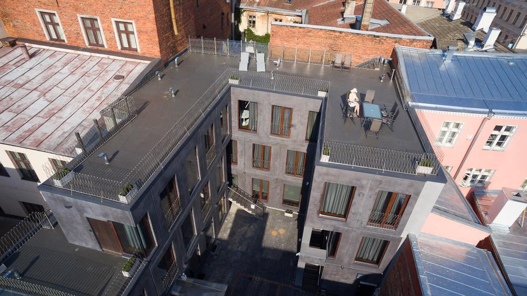Konrad Old Town Aparthotel Тарту Екстериор снимка