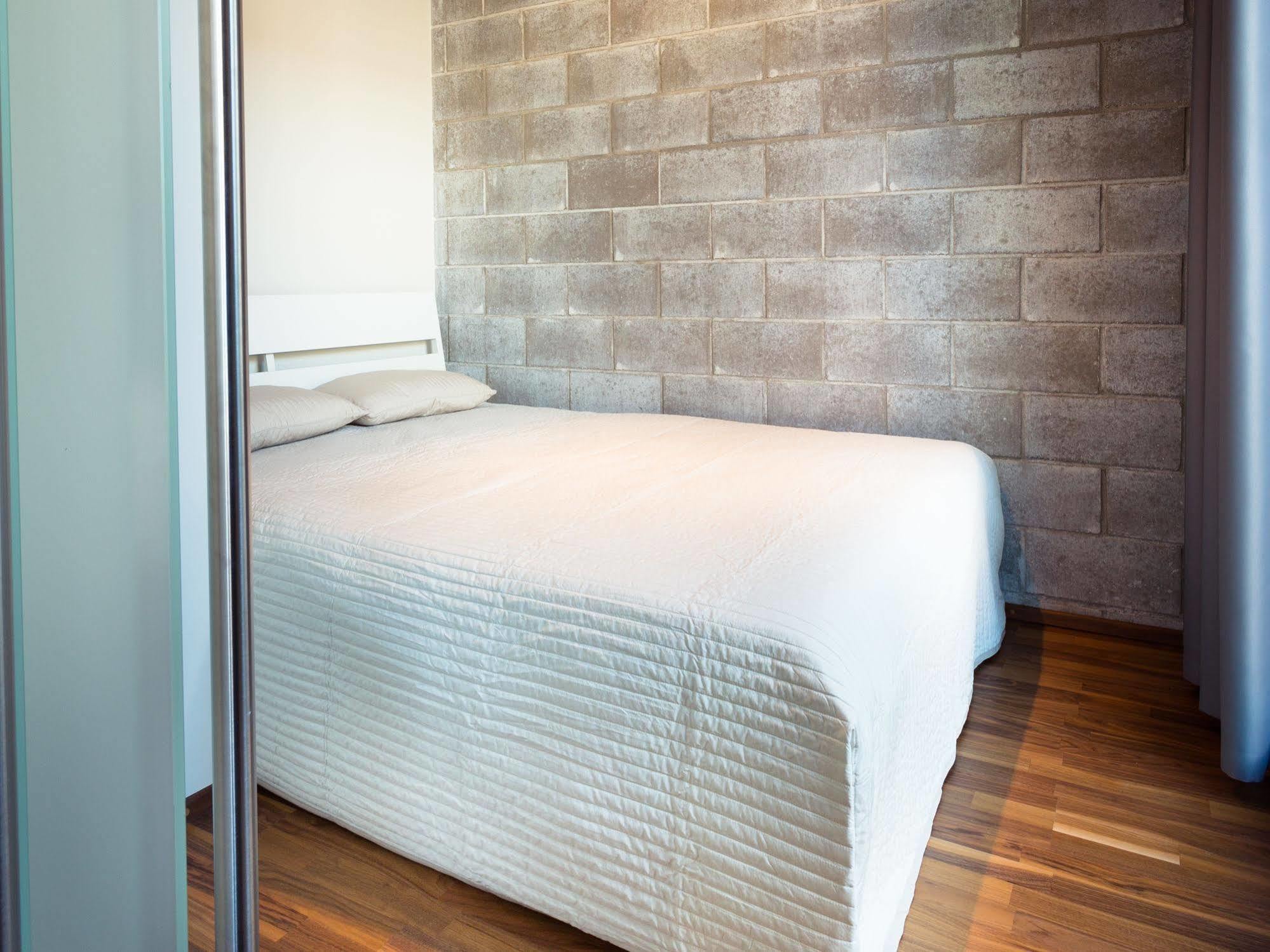 Konrad Old Town Aparthotel Тарту Екстериор снимка