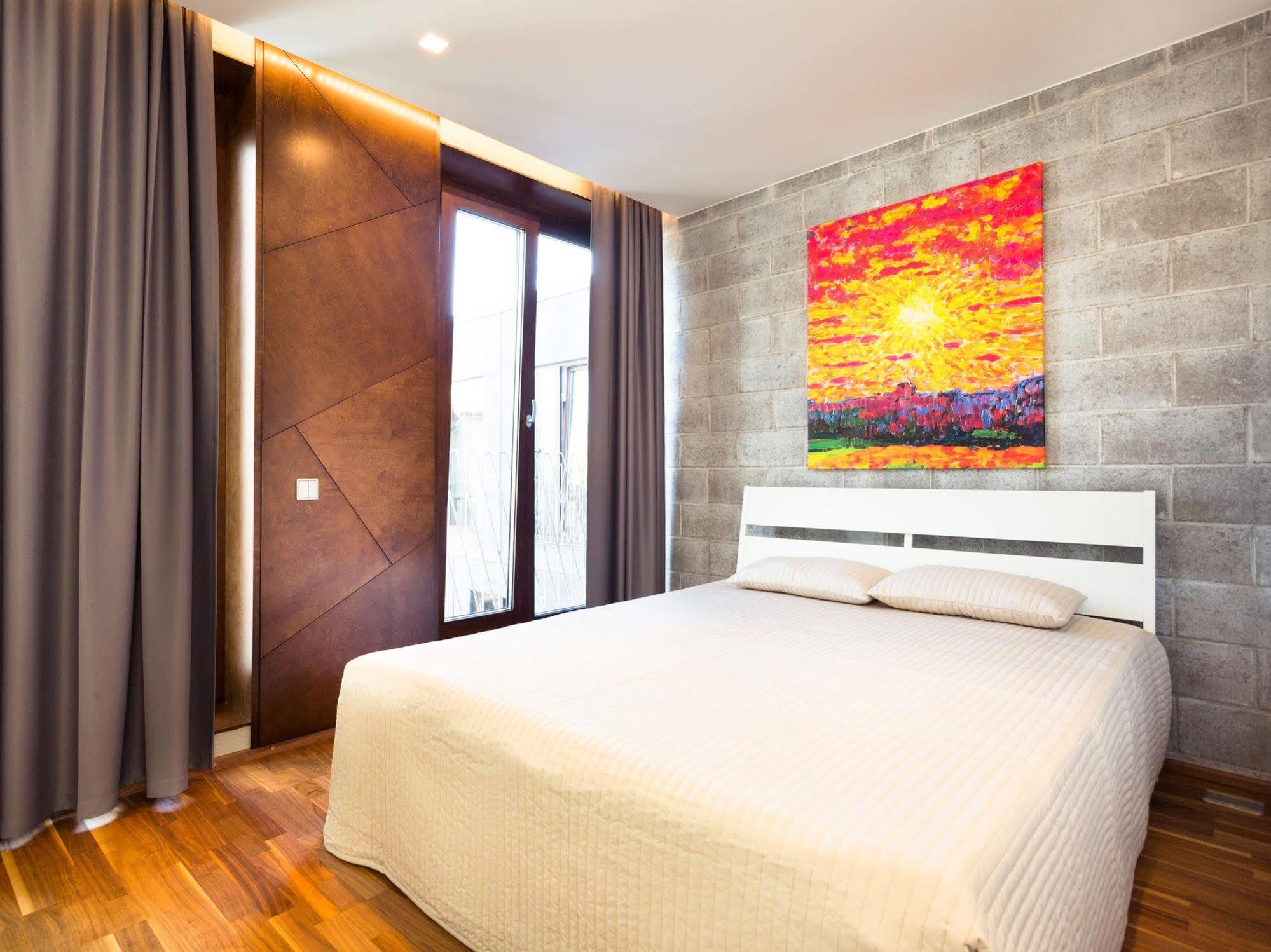 Konrad Old Town Aparthotel Тарту Екстериор снимка