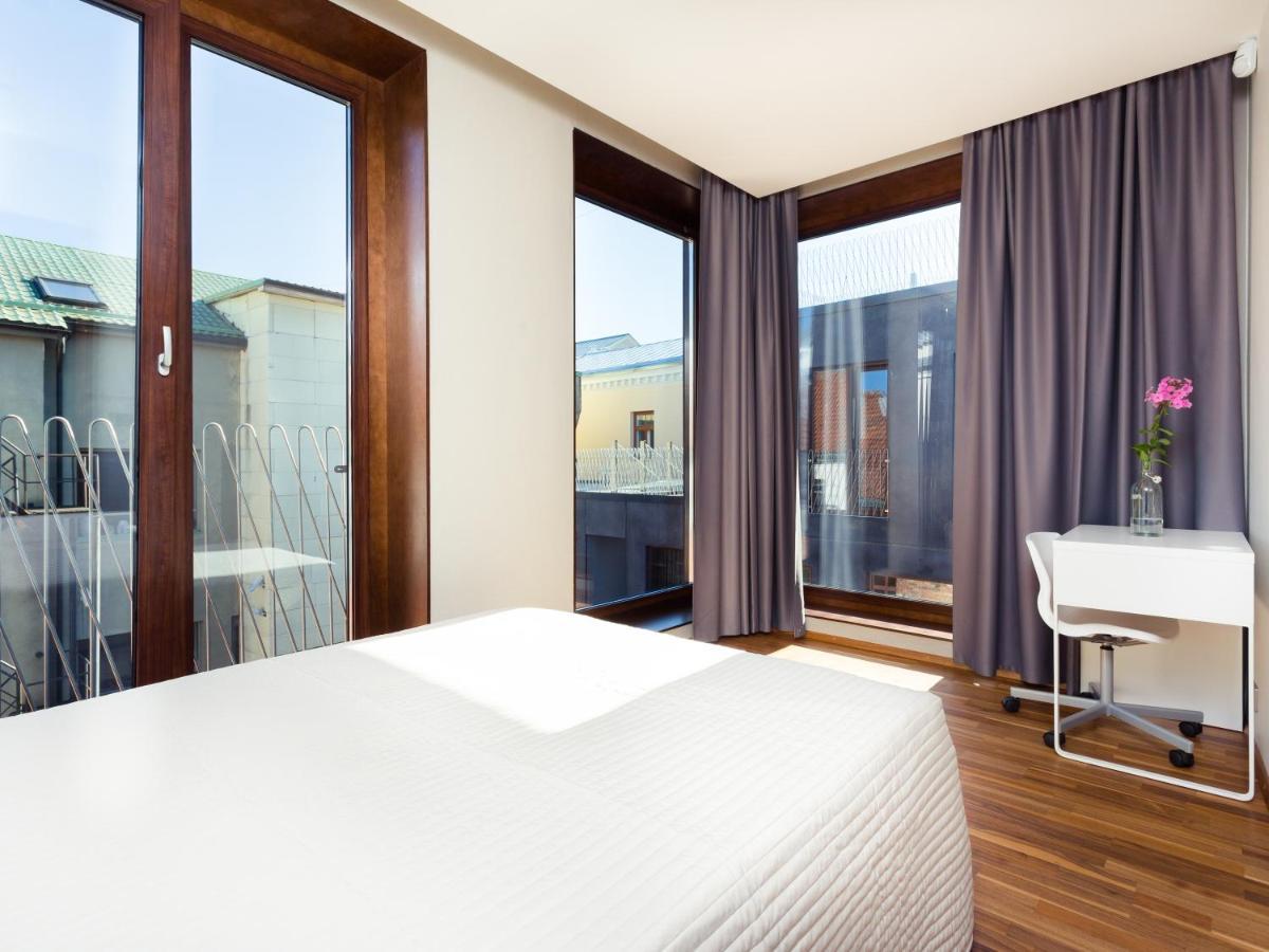 Konrad Old Town Aparthotel Тарту Екстериор снимка